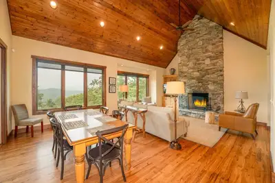 Image de Oak Cottage in Sutton Knob | 2 Bed, 2 Bath