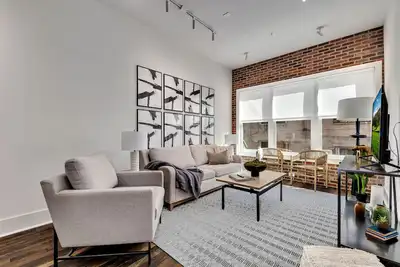 Image de Loft Style Spacious Lux Apt 102, sleeps 6