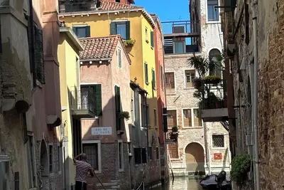 Image de Sofia's canal-side mansion in San Stae luxury apartment with canal view