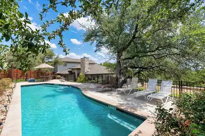 Image de Stunning Lake Travis Estate w/ Spectacular Pool
