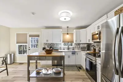 Image de Starfall Lake Retreat--New Listing! Gorgeous, Newly Remodeled!