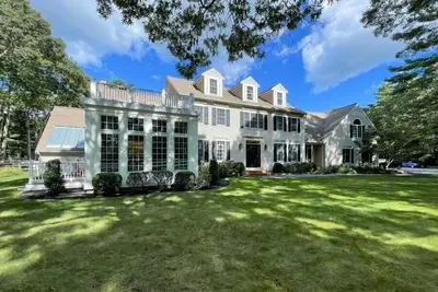 Image de Expansive Sandwich Retreat With Heated Pool, Volley Ball Court Rpam063