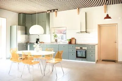 Image de Modern accommodation in a scenic setting