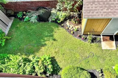 Image de *Industrial/Modern Basement Apt! Private Entrance