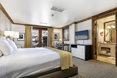 Image de Sebastian Hotel 5 Star Residence Unit - 2 Br 3 Ba & 2 Porch Unit. All Amenities!