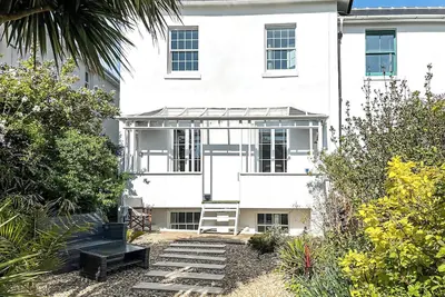 Image de 5 bedroom accommodation in Ventnor