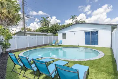 Image de Spacious family retreat w/Pool 10 mins from beach