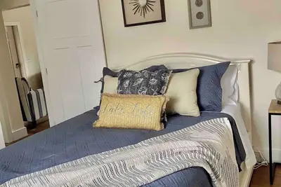 Image de Fully remodeled and pet friendly home, all brand-new!