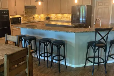 Image de Peaceful Guadalupe Riverfront home minutes from Texas Lutheran & Downtown Seguin