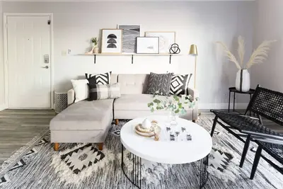 Image de Modern Gem in Prime Old Town Scottsdale Location!