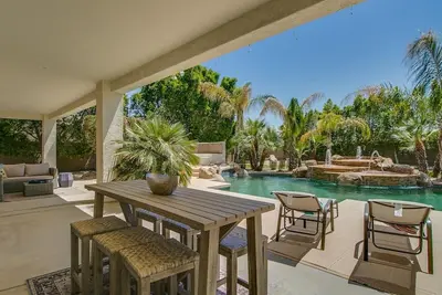 Image de Massive Litchfield Park home with Backyard Oasis!