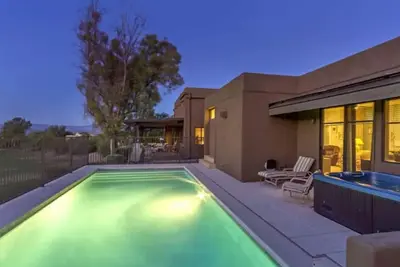 Image de Luxe 4 Bdrm w\/Pool on Golf Course Lot!