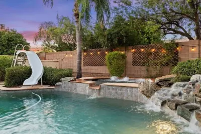 Image de Massive North Scottsdale 6 bdrm w/ Oasis Backyard!