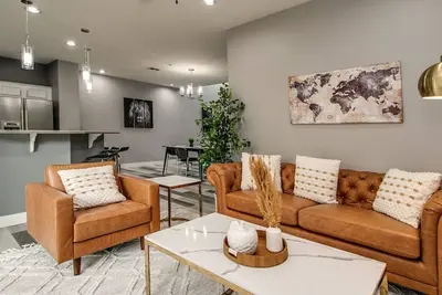 3 Bdrm Townhouse W\/Garage in Gated Complex!