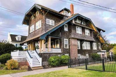 Image de Spacious 6-bedroom house in enchanting Cape May - 1 Block to Beach