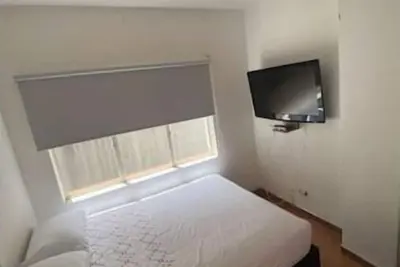 Image de Illuminated, Comfortable Apartment