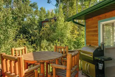 Image de Star Valley Ranch Cabin Rental w/ Private Hot Tub!