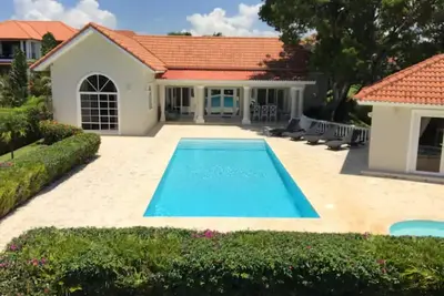 VillaTracey! 4br/4ba Luxury Sosua OcnView Pool Jacuzzi Pool Table Walk 2 Town
