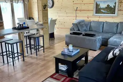 Image de Cozy Country Inn-country in the City. 3 bdm 2 bath home- renovated like new. \n