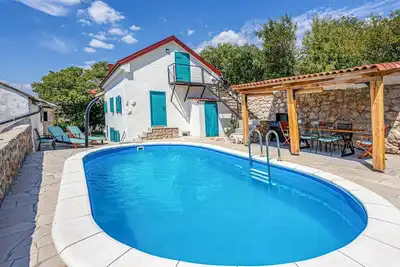 Image de Belle maison de 3 chambres à Karlobag