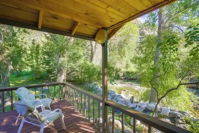 Image de Creekside Ten Sleep Vacation Rental + Deck & Grill
