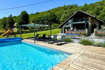 Image de Belle maison à Gospic avec sauna