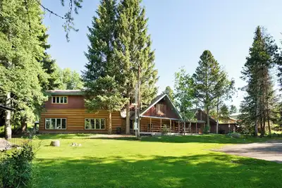 Image de Gardiner Getaway: your cozy cabin near Yellowstone National Park! [Unit 1]