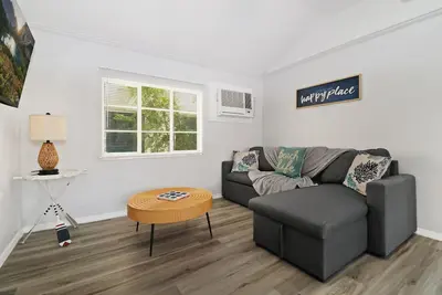 70 Steps From The Beach! W/ Grill & Hammock! Free parking!