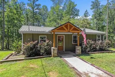 Image de Cozy Home on Lake Hartwell!