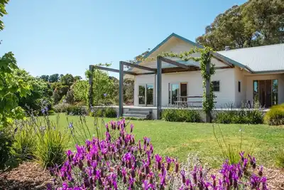 Image de Hayduke House in Red Hill