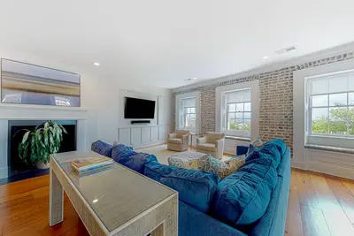 Image de Rainbow Row Pied-Ă€-Terre Condo in Charleston