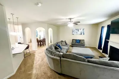 Image de McDonough Home Away from Home with Yard, Patio, WiFi, Near Atl Motor Speedway!