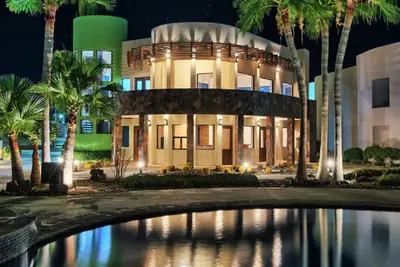 Image de Spacious Condo in Private Community, great place to relax with family & Friends!