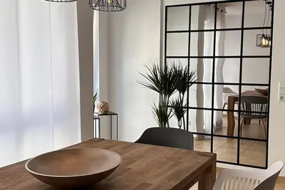 Image de Amao-Stays I 100sqm I Center I 3 floors I KingSizeBeds I Netflix