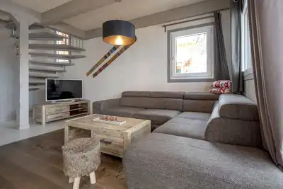 Image de Chalet #35 with Ir-sauna and indoor whirlpool
