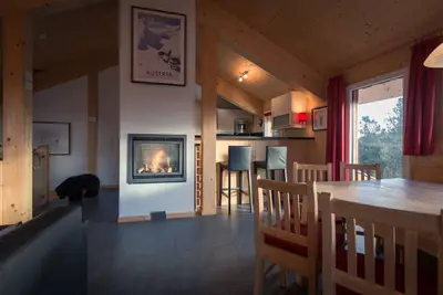 Image de Chalet #40 with Ir-sauna and indoor whirlpool