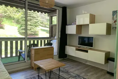 Image de Agréable studio rénové 4 pers, balcon, parking, box à skis