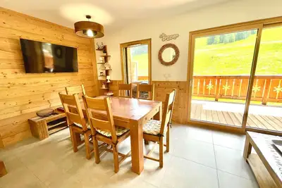 Image de Appartement neuf sur les pistes avec parking et wifi
