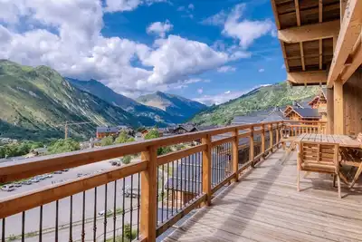 Image de Chalet luxe 15 pers avec sauna et jacuzzi aux 3 Vallées