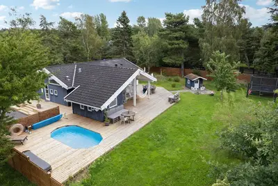 Image de Superbe maison Ă FĂĄrevejle avec sauna