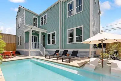Image de Tropical Escape w/Heated Pool+Pkg near JazzFest, Fq