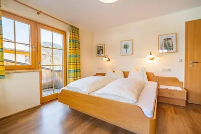 Image de Doppelzimmer mit Balkon - Pension Braunhofer