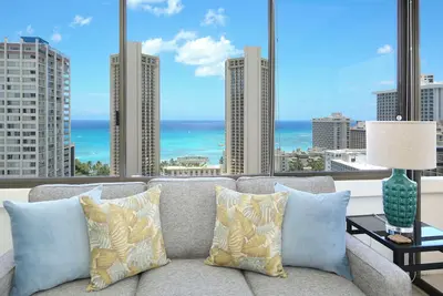 Image de Waikiki Ocean View with Ac, Full Kitchen, Washer/Dryer, Free Parking & Wi-Fi!