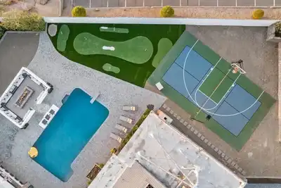 Image de North Phoenix Resort Pickleball Court Pool Hot Tub