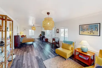 Image de Cacti Sanctuary with private hot tub & firepit near Joshua Tree