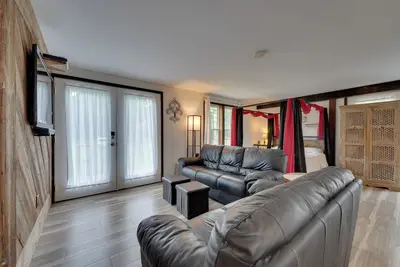Image de Pet-Friendly Caneadea Retreat with Deck!