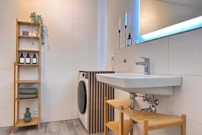 Image de Appartio-110 M2-6 Pers-kh Nähe
