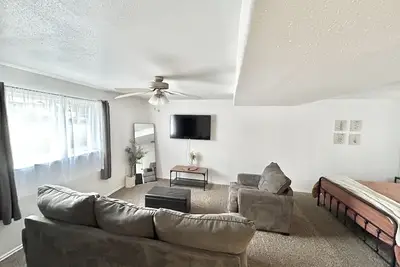 Image de Clean & Cozy 2 Bed 1 Bath