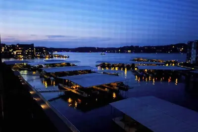 Image de Perfect Vacation Getaway! ! w\/boat hoist, 3 pools and more. Take A Look! !
