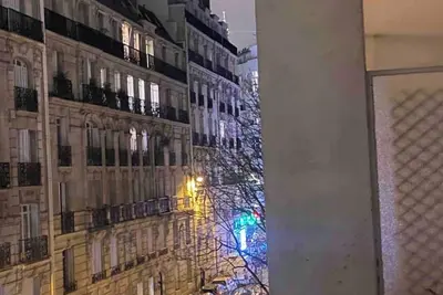 Image de Cozy  and Spacious apartement by the Eiffel Tower.